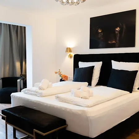 Junik Apartments 